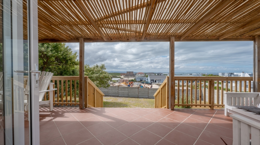 3 Bedroom Property for Sale in Struisbaai Western Cape